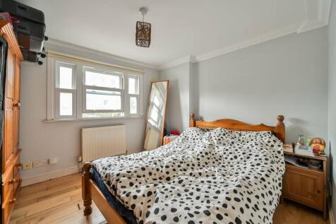 Camberwell New Road, Camberwell... 1 bed flat for sale