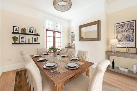 Ivydale Road, Nunhead, London, SE15 3 bed terraced house for sale