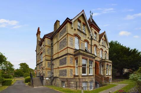 13 Granville Road, Meads, Eastbourne... 2 bed flat for sale