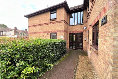 28 Cremorne Lane, Norwich, Norfolk... 1 bed flat for sale