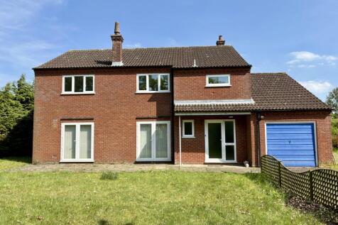 Wood Farm, Colleen Close, Dereham... 4 bed detached house for sale