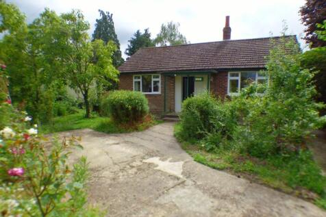 Todo Mio, Long Stratton Road... 2 bed bungalow for sale