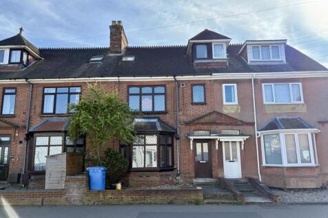 Studio flat for sale