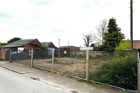 Spinners Lane Garage, Spinners Lane... Plot for sale