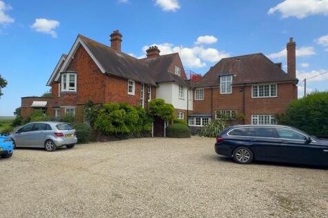 7 Dormy House, Butchers Lane... 3 bed apartment for sale