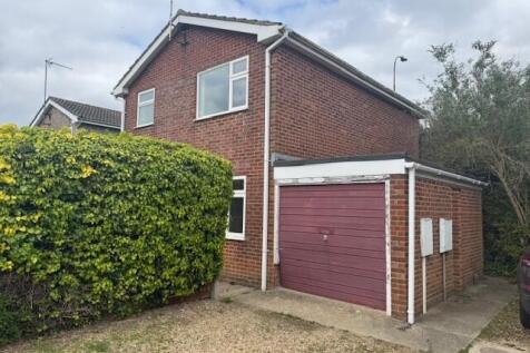 223 High Road, Whaplode, Spalding... 3 bed detached house for sale