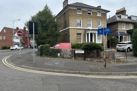 Flat 6, 1 Sussex Place, Slough... Studio for sale