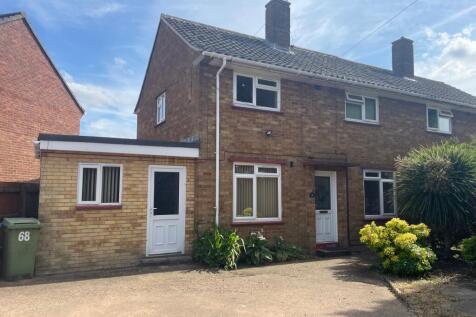 68 Rider Haggard Road, Norwich... 3 bed semi