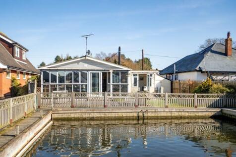 Willowside, Brimbelow Road, Hoveton... 2 bed detached bungalow for sale