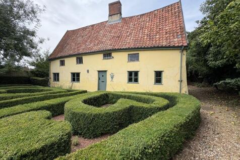 3 Crown Street, Banham, Norwich... 3 bed cottage for sale