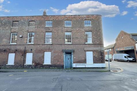 Flat 2, 2 Portland Street, King's... 1 bed ground floor flat for sale