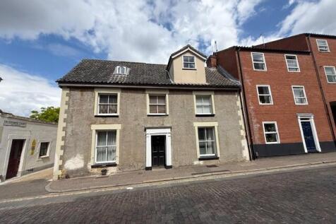 65 Pottergate, Norwich, Norfolk NR2 1DY 5 bed end of terrace house for sale