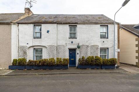 4 bedroom cottage for sale