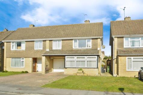 Meadow Way, South Cerney... 3 bed semi