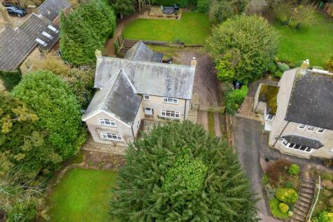 Welcome to Kendon House, Waltham On... 4 bed detached house for sale
