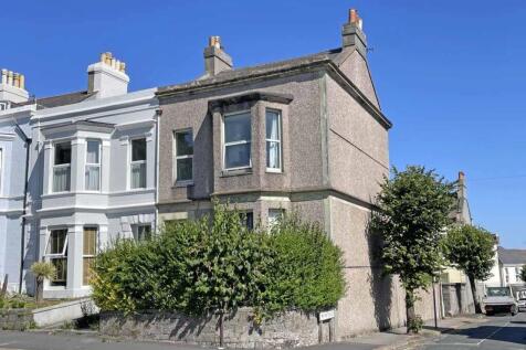 6 bedroom end of terrace house for sale