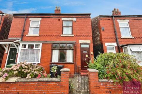 2 bedroom semi-detached house for sale