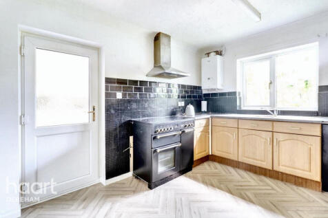 Charles Close, Toftwood 3 bed detached bungalow for sale