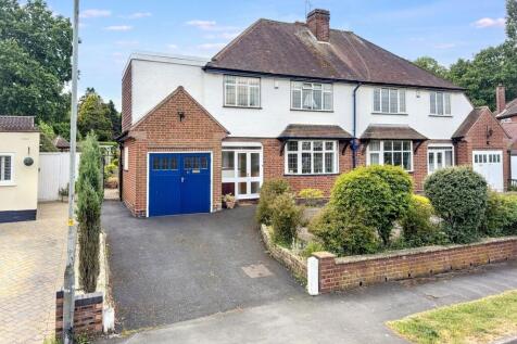 Uplands Avenue, Wolverhampton, WV3 3 bed semi