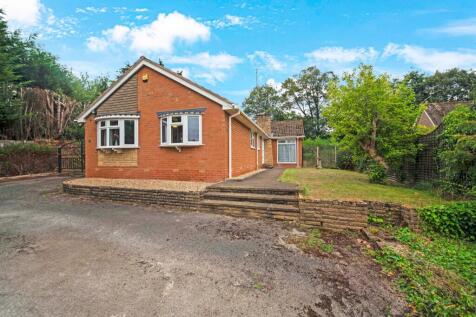 Quail Green, Wolverhampton, WV6 3 bed detached bungalow for sale