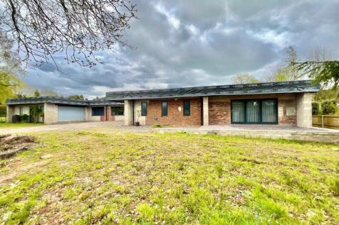 Mucklestone Wood Lane, Loggerheads, TF9 4 bed detached bungalow for sale