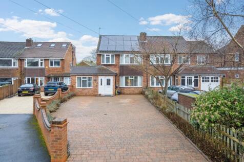 Criss Grove, Gerrards Cross SL9 4 bed semi