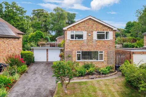 Foxdell Way, Gerrards Cross SL9 4 bed detached house for sale