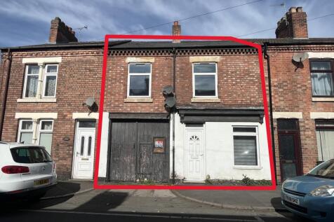 4 bedroom terraced house for sale