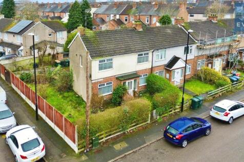 3 bedroom end of terrace house for sale