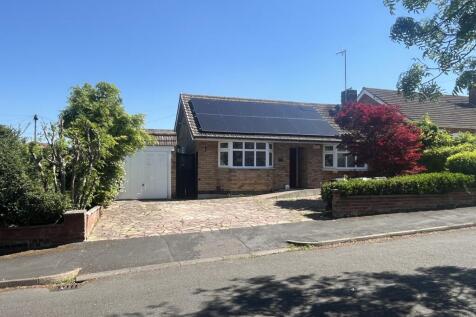2 bedroom detached bungalow for sale