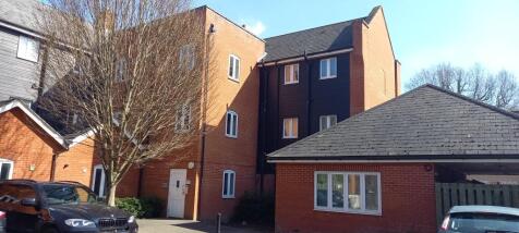 2 bedroom ground floor flat for sale