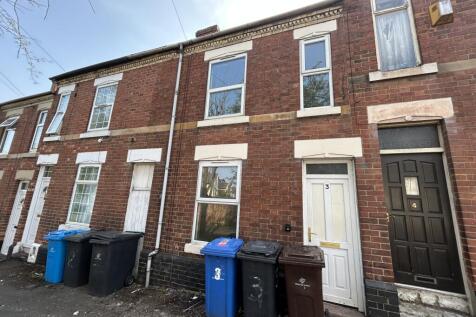 3 bedroom terraced house for sale