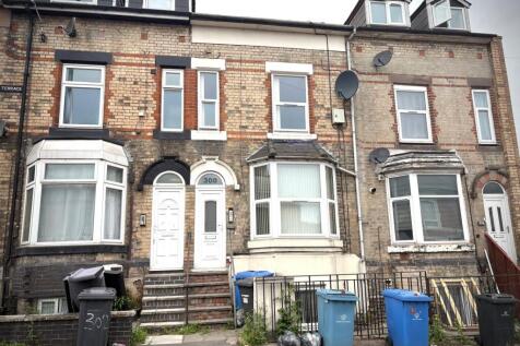 Terraced house for sale