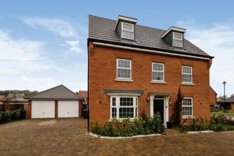 5 bedroom detached house for sale