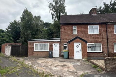 4 bedroom semi-detached house for sale