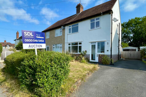 3 bedroom semi-detached house for sale