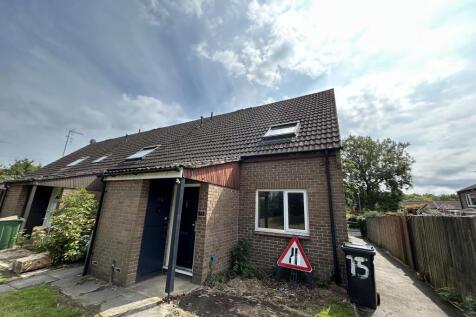 1 bedroom maisonette for sale
