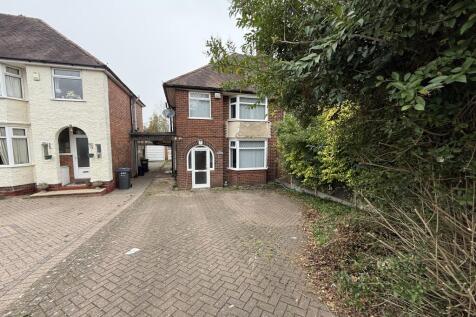 Semi-detached house for sale