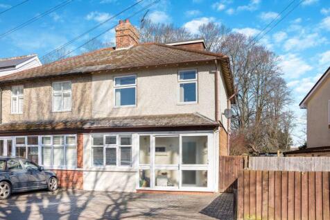 3 bedroom semi-detached house for sale