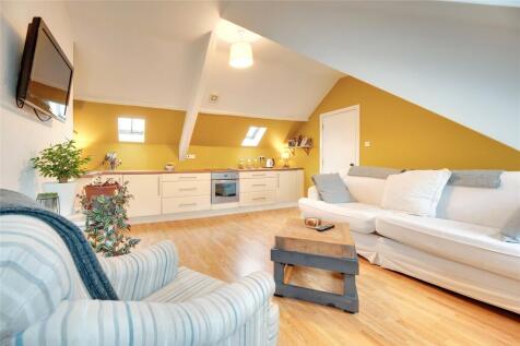 Hillcroft South, Low Fell, NE9 2 bed apartment for sale