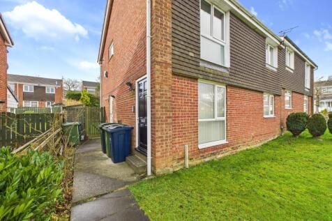Kingsway, Sunniside, NE16 2 bed apartment for sale