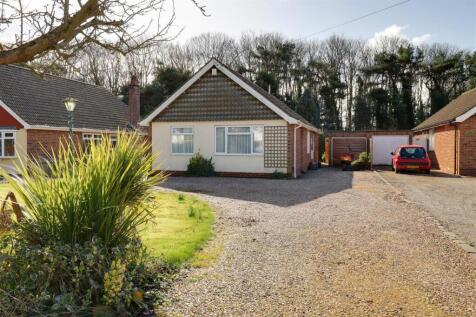3 bedroom detached bungalow for sale
