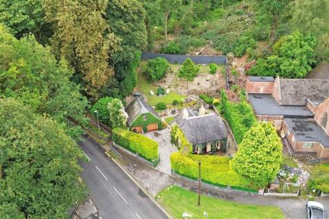2 bedroom detached house for sale