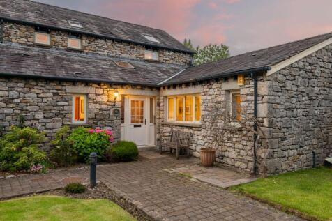 4 bedroom barn conversion for sale
