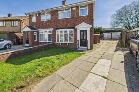 2 bedroom semi-detached house for sale