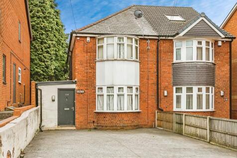 2 bedroom semi-detached house for sale