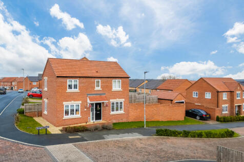 Wakefield, WF1 3 bed detached house for sale