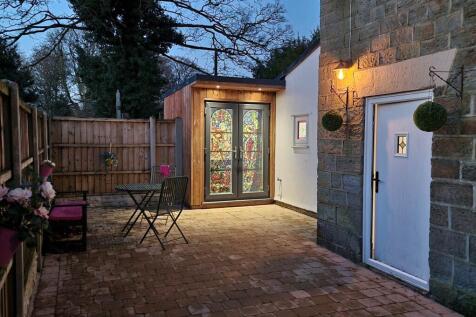 Abbey Road, St Helens 2 bed detached house for sale