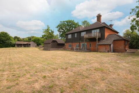 Marches Road, Warnham, RH12 5 bed detached house for sale