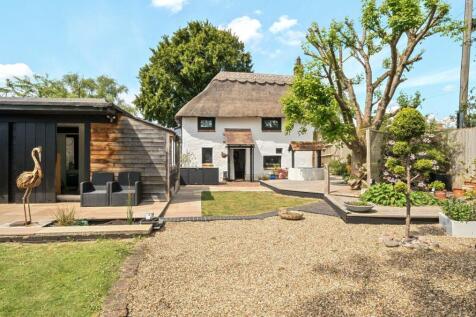 Bishopstone Road, Stone 3 bed house for sale